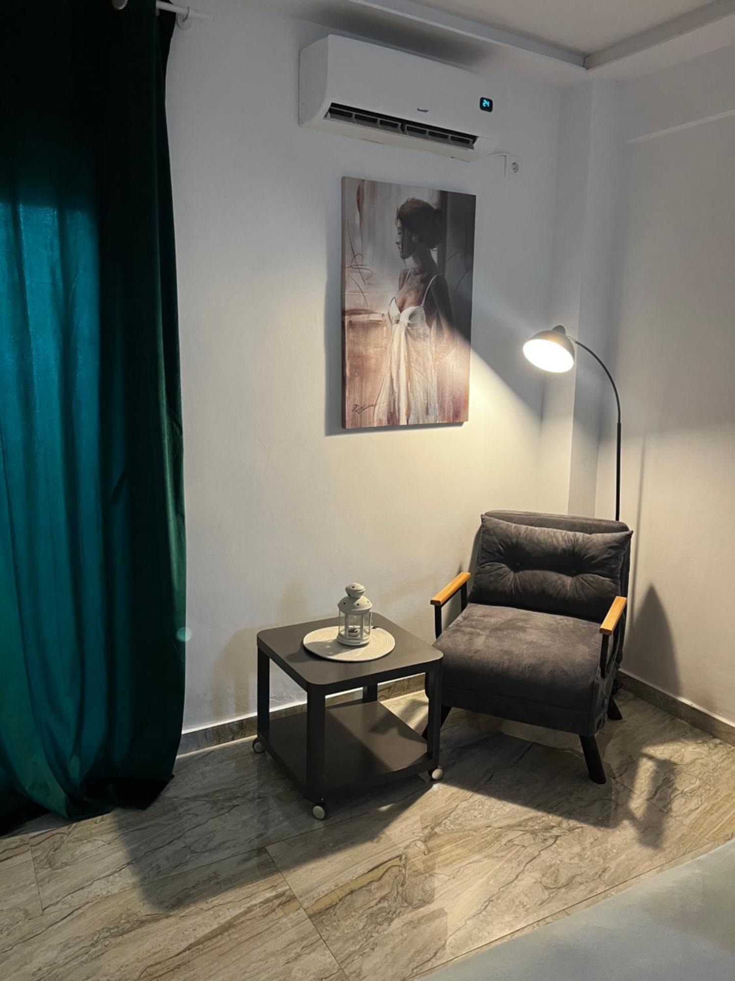 Mila Deluxe Appartement Peraía Buitenkant foto